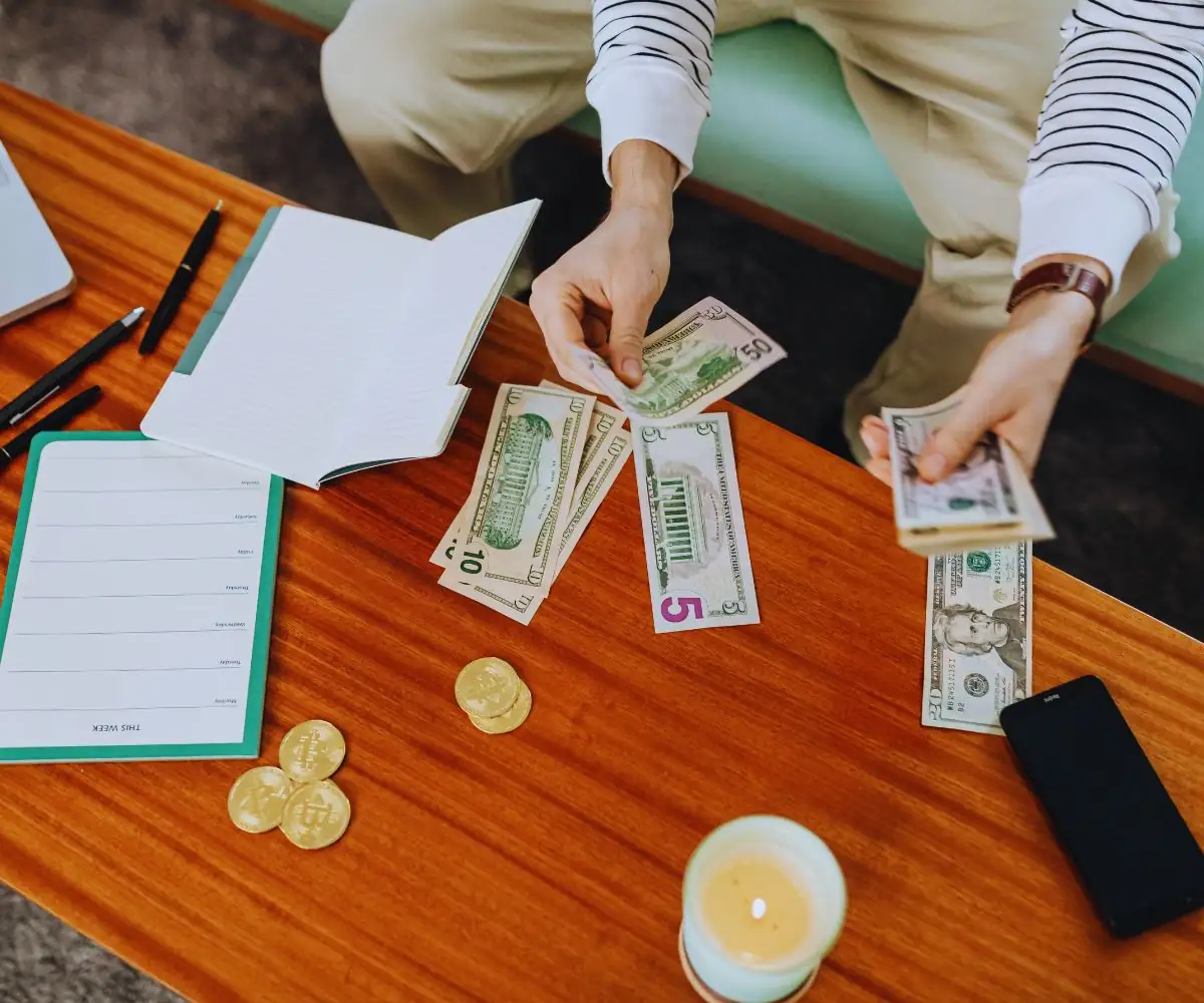 Budget réaliste pour étudier au Canada, Realistic budget for studying in Canada, ميزانية واقعية للدراسة في كندا