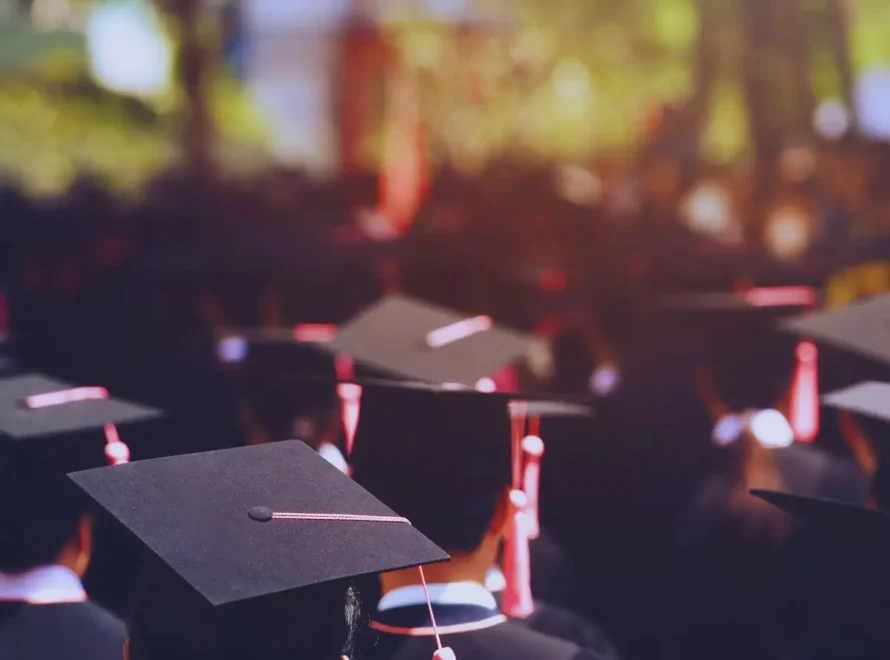 Choisir la bonne université au Canada, اختيار الجامعة المناسبة في كندا, Choosing the right university in Canada